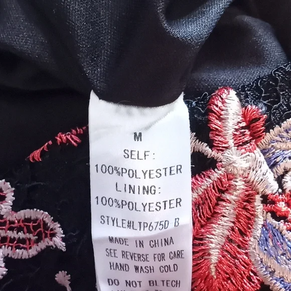 AKIRA High Waisted Embroidered Floral Print Shorts - Picture 6 of 9